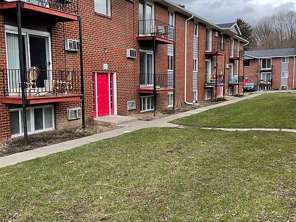 2nd image of 4460 Milton Ave APT 26