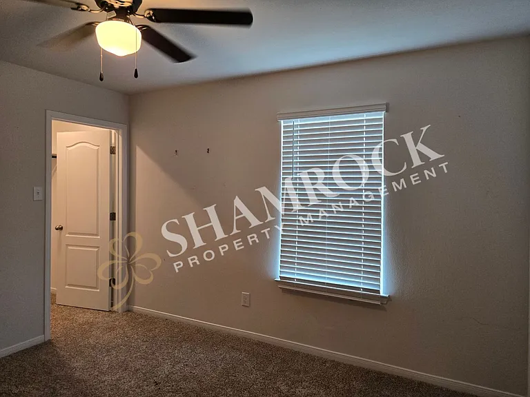 11224 Solar St — Photo 4