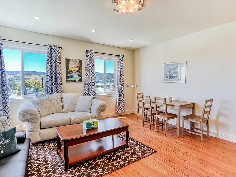 22 Arleta Ave — Photo 7