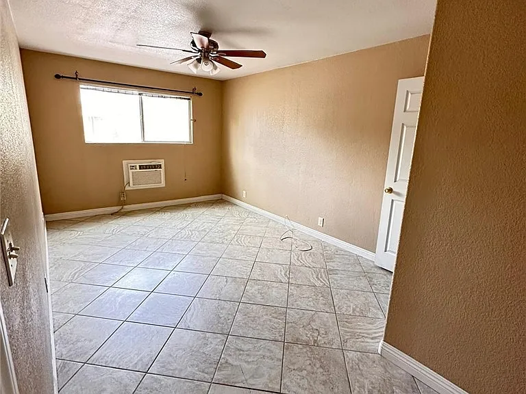 5346 Swenson St #35 — Photo 3