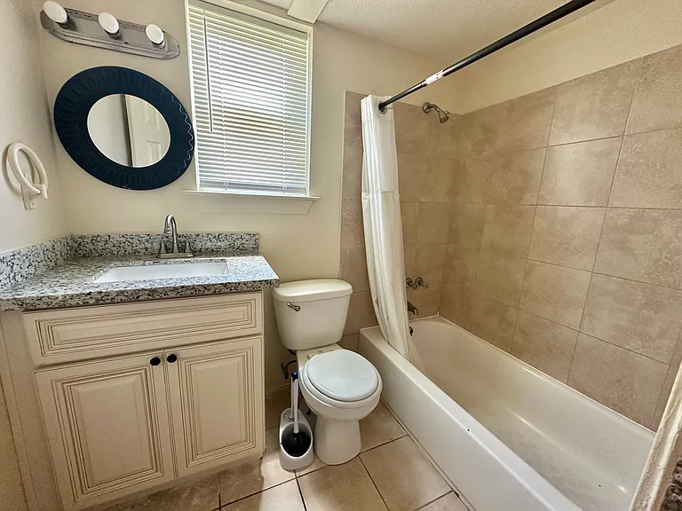 3013 Independence St #D — Photo 6