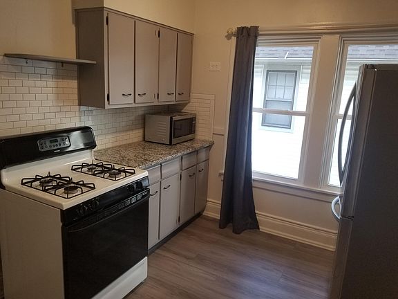 3rd image of 1218 Marlowe Ave