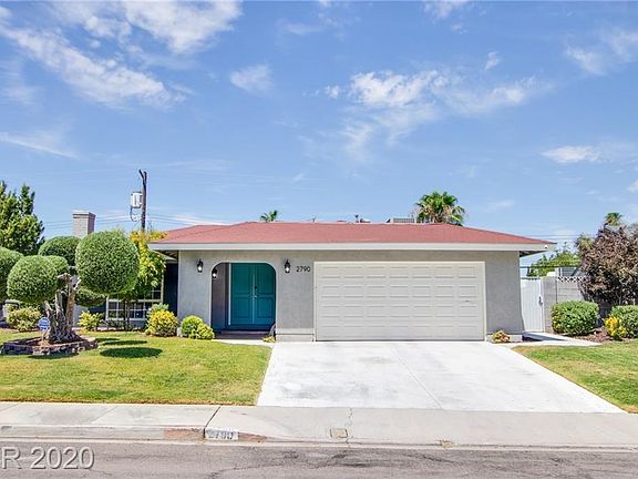 2nd image of 2790 Capistrano Ave