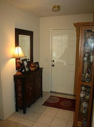 3rd image of 1614 Columbia Dr