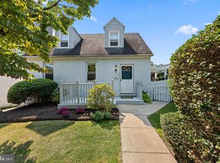 12 Elizabeth St, Conshohocken, PA 19428
