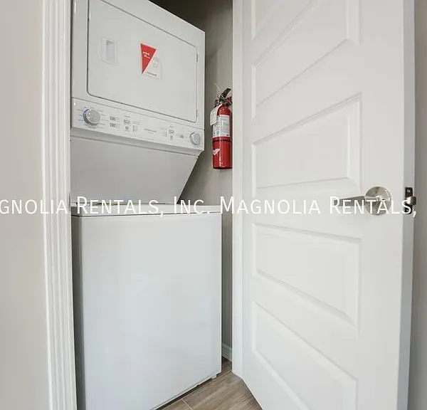 4121 Walnut Ave #4 — Photo 11