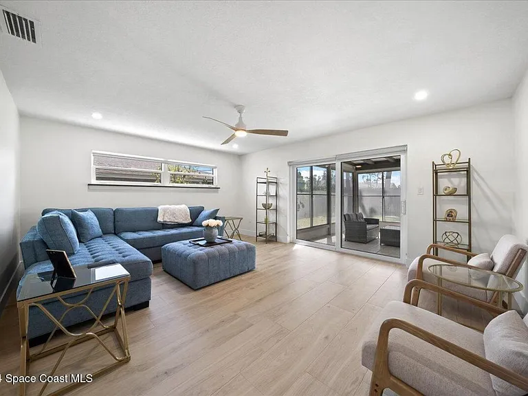 115 Elm Ave — Photo 4