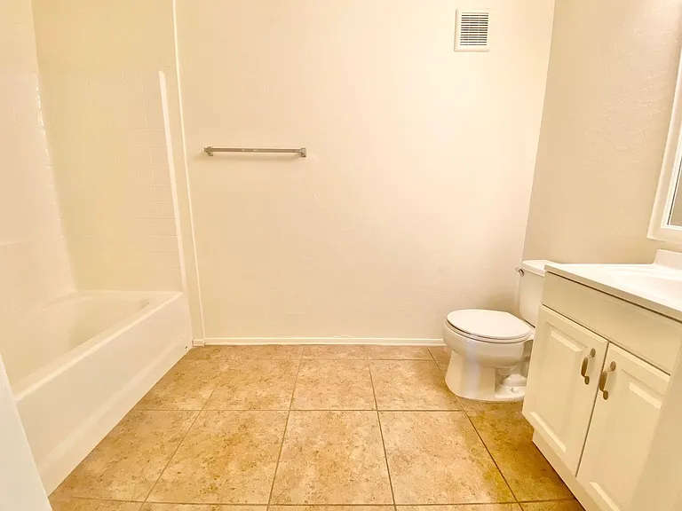 6868 Sky Pointe Dr #1035 — Photo 12