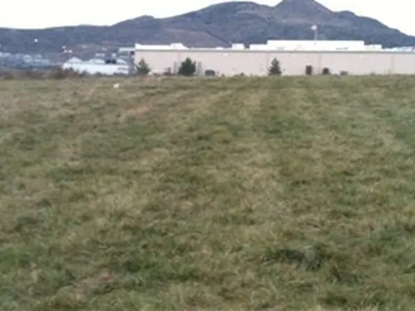 412 Omak River Rd, Omak, WA 98841