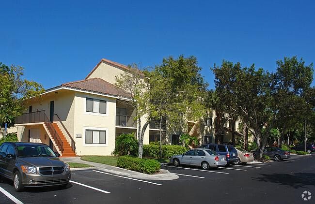 1st image of 757 NW 92nd Ave