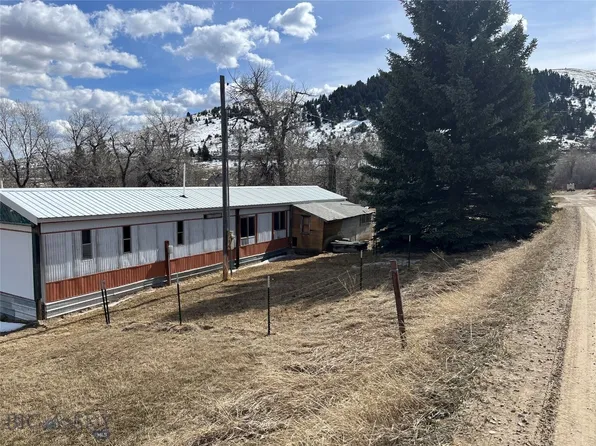10 Isdell St, Pony, MT 59747