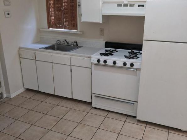 8 Elizabeth St FLOOR 2