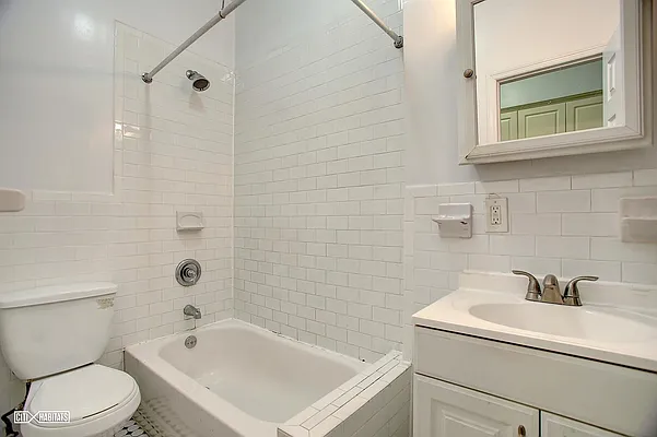 Rented by Citi Habitats | media 9