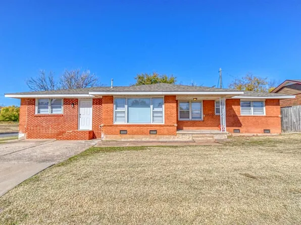 3831 NW Bell Ave, Lawton, OK 73505