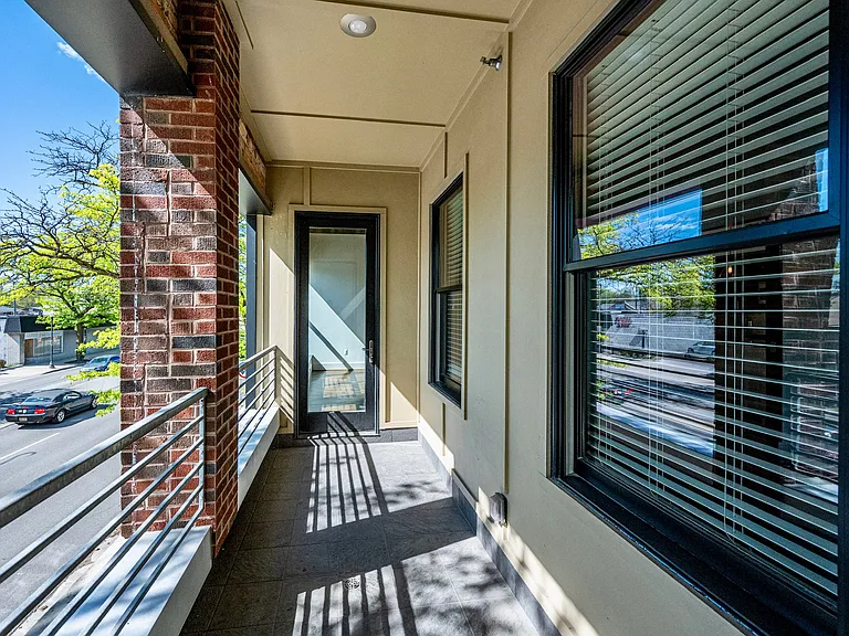 922 N Main St #212 — Photo 30