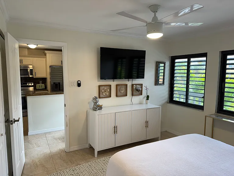 1800 Mariner Dr #6 — Photo 39