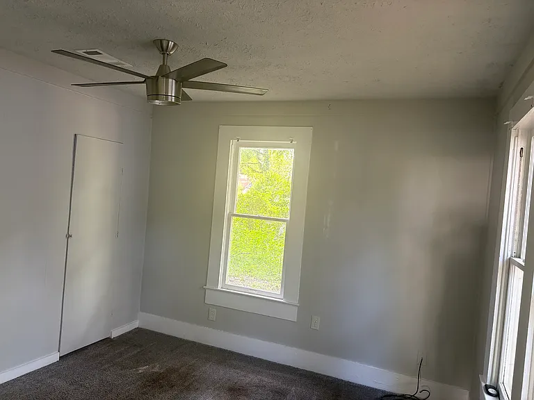 31 Gordon Ave — Photo 10