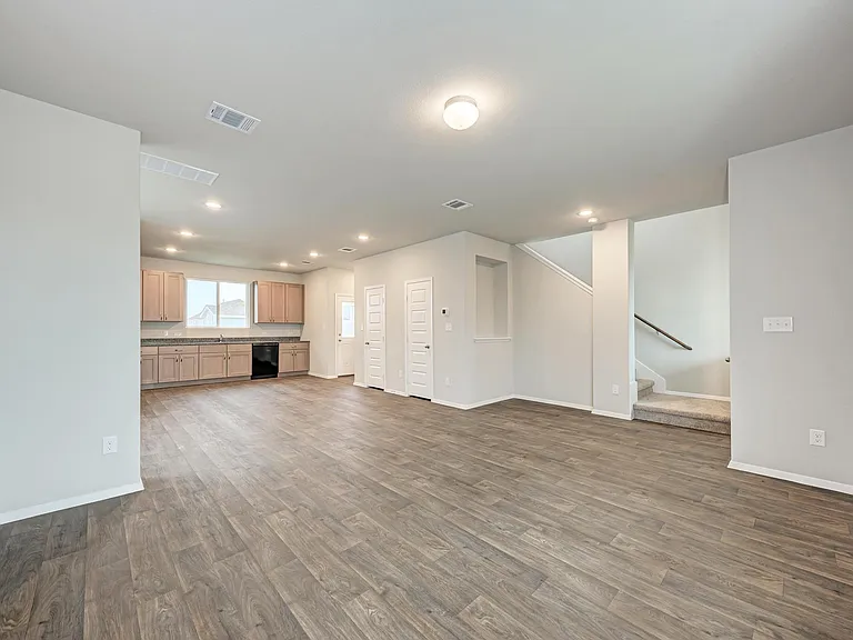 158 Daylily Dr — Photo 6
