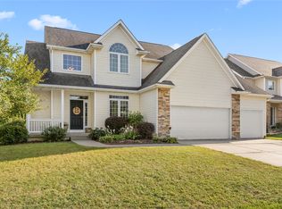 12204 Valdez Dr, Urbandale, IA 50323