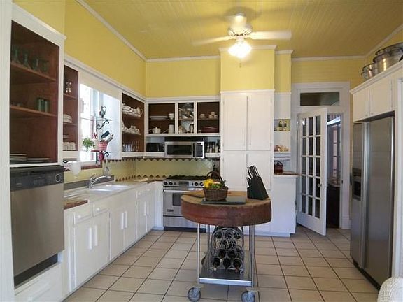 2nd image of 1824 Avenue O