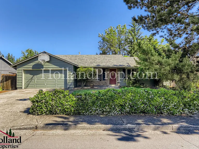 17267 SW Barcelona Way — Photo 2