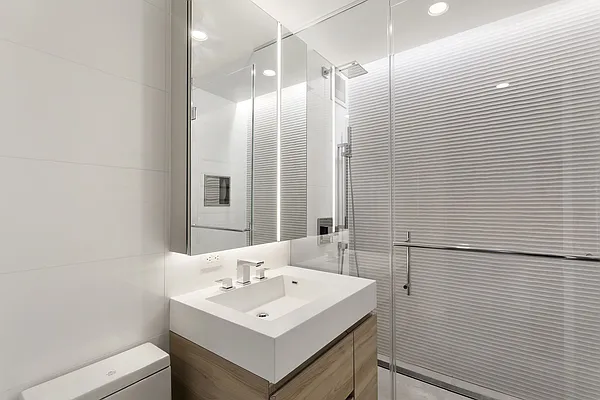 Rented by Cooper & Cooper Real Estate | media 14