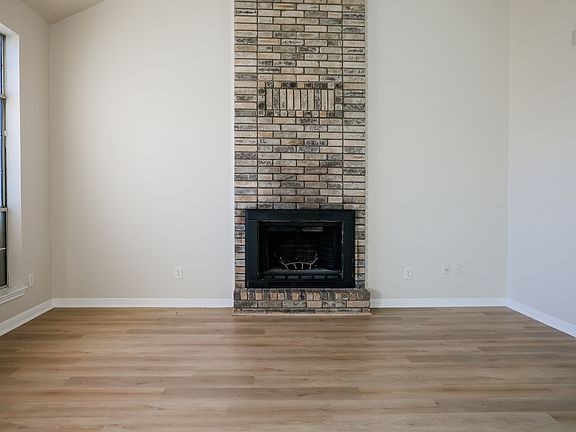 2nd image of 920 Filly Ln