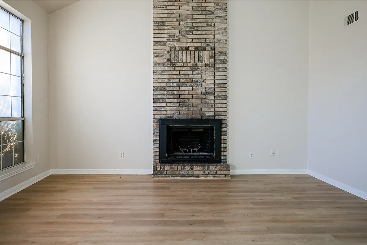 Building Photo - 920 Filly Ln