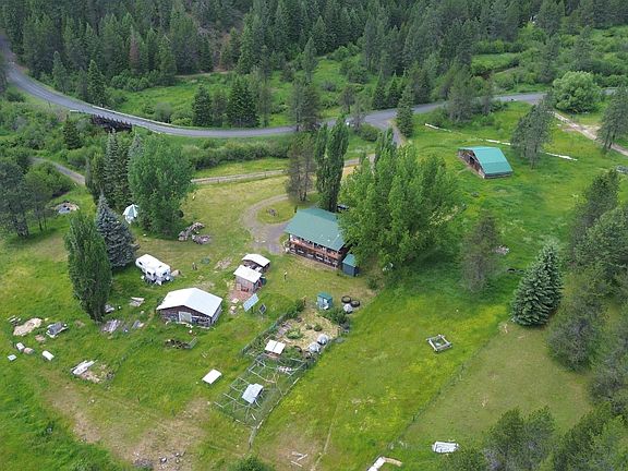3rd image of 1401 Forks Rd
