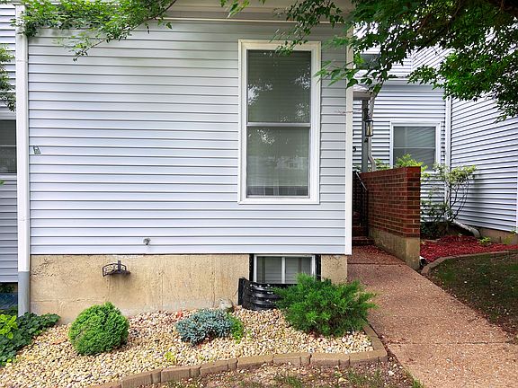 3rd image of 663 Hiddenwood Ct