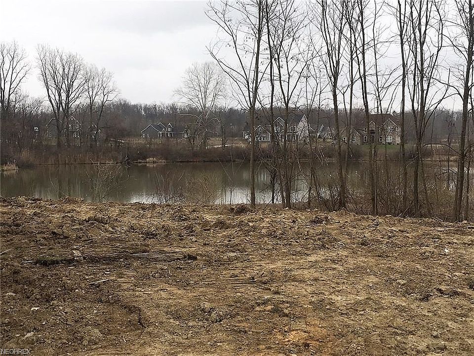2nd image of 2962 Blue Heron Trce