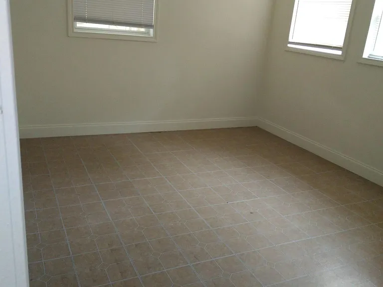 1604 W Hollywood Ave — Photo 7