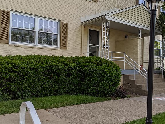 2nd image of 29 Chapel Dr