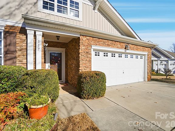 3rd image of 117 Artisan Ct