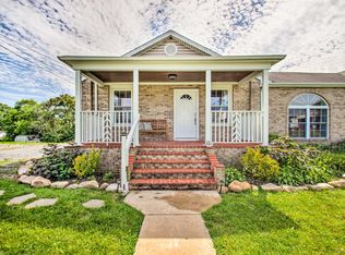 703 10th St, Shenandoah, VA 22849