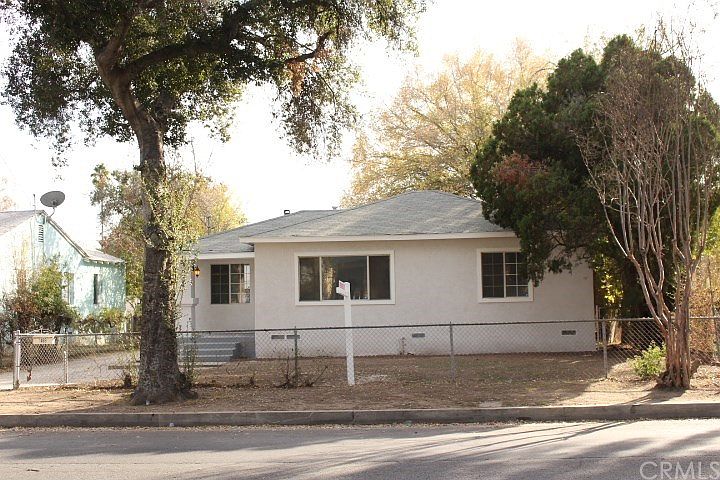 1st image of 1469 W 16th St