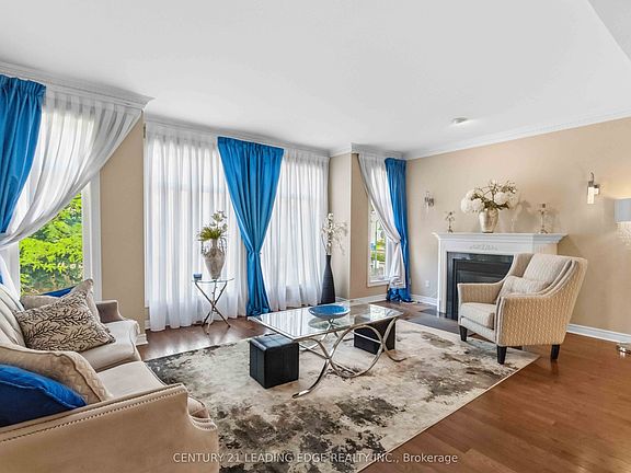 4th image of 47 Cordoba Dr S