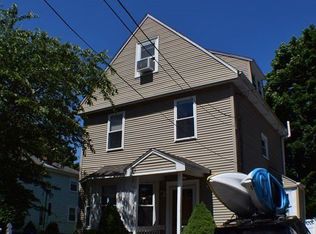 11 High St UNIT 11, Newton Highlands, MA 02461