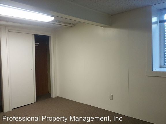 5th image of 309 S 4th St W APT B