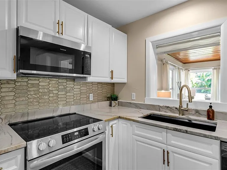 510 N Osprey Ave — Photo 24