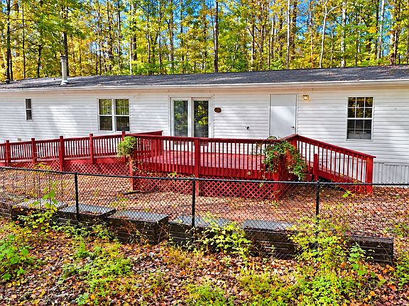 4th image of 288 Sanctuary Dr