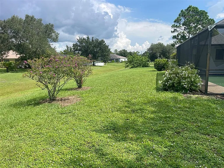 1091 Venture Ct — Photo 4