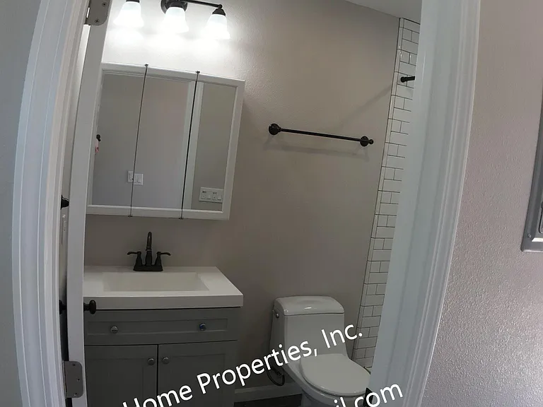 3708 Zion Pl #B — Photo 4