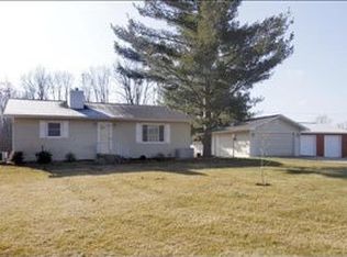 8570 D Dr S, Ceresco, MI 49033