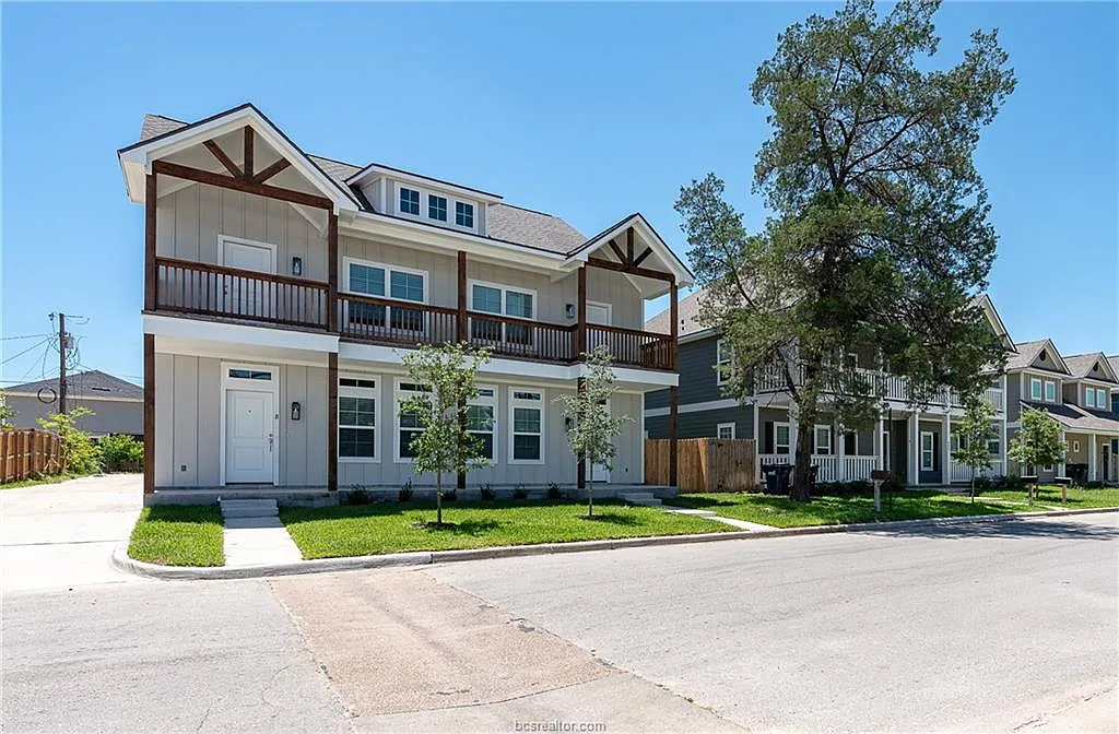 4 bed, 3184 sqft, $2,000 — Photo 3