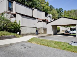 8 Spring W, Williamsburg, VA 23188