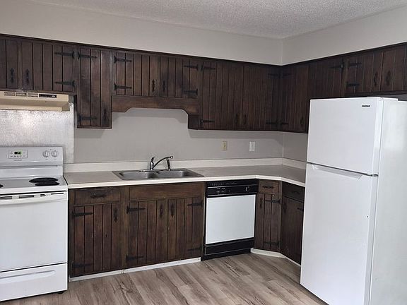 3rd image of 4203 Davis Ln APT A