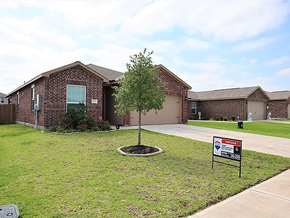 2nd image of 2223 Lagan Ln