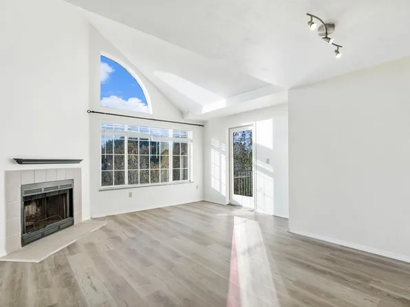 17596 NW Springville Rd Unit 6, Portland, OR 97229