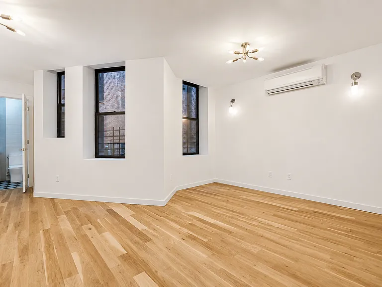 524 W 134th St #1C — Photo 3